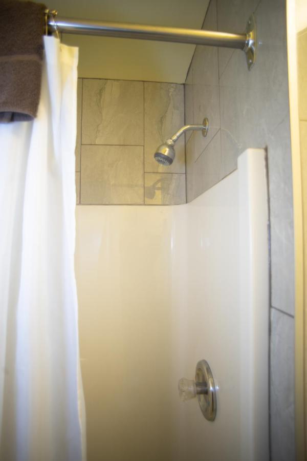 Stardust Motel Camrose Esterno foto